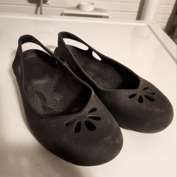 CROCS Flats - Picture 4 of 11